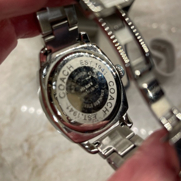 Coach Watch - Picture 3 of 4